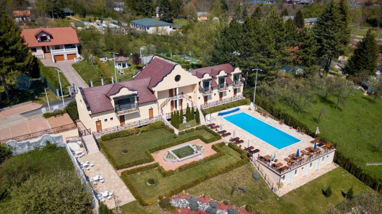 Suncani Breg Apartments Vrdnik Exteriér fotografie