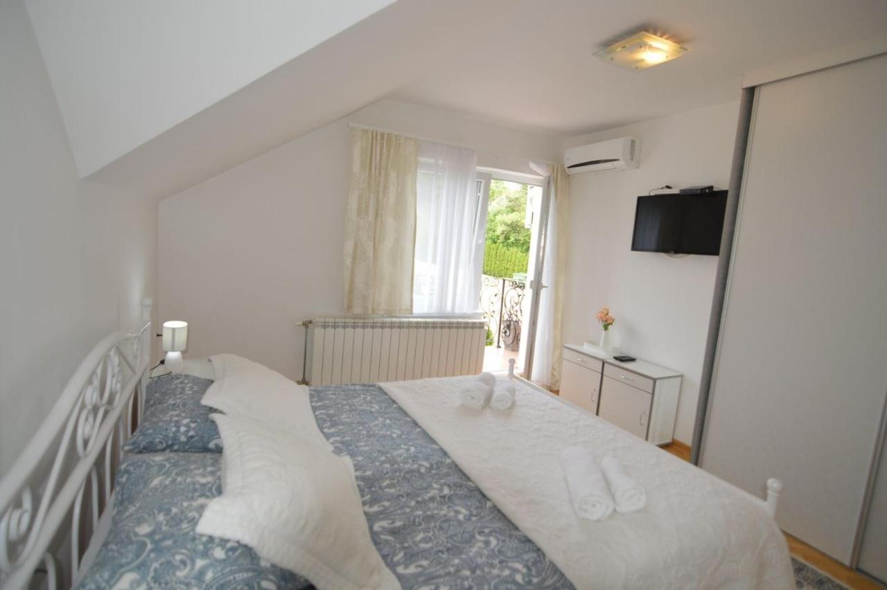 Suncani Breg Apartments Vrdnik Exteriér fotografie