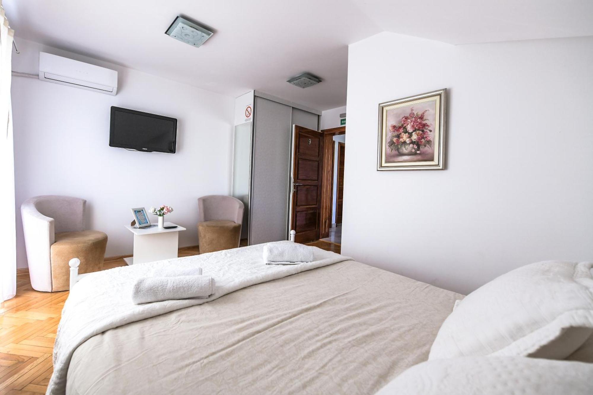 Suncani Breg Apartments Vrdnik Pokoj fotografie