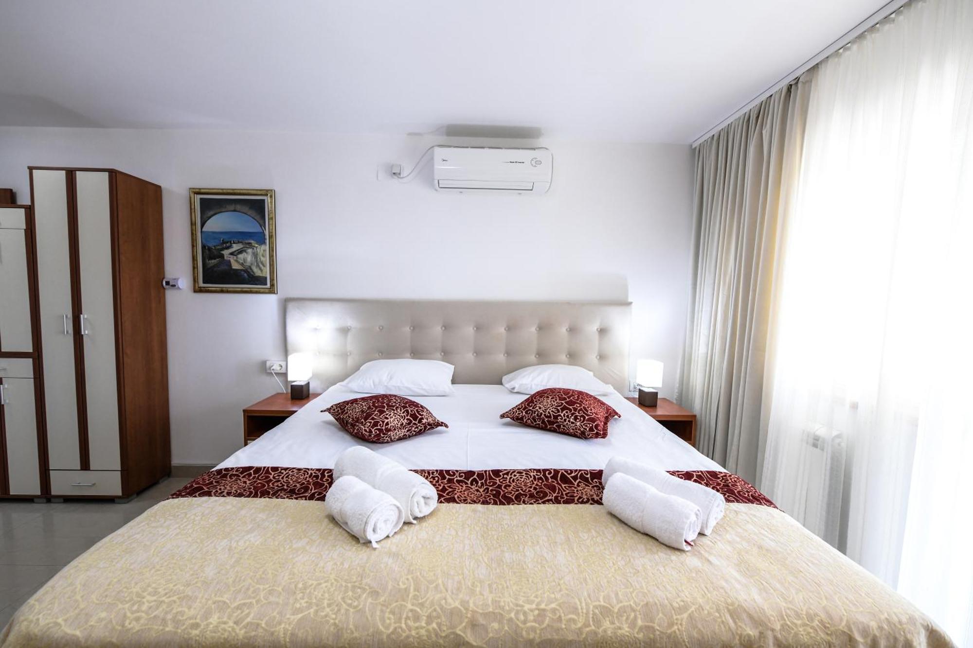 Suncani Breg Apartments Vrdnik Pokoj fotografie
