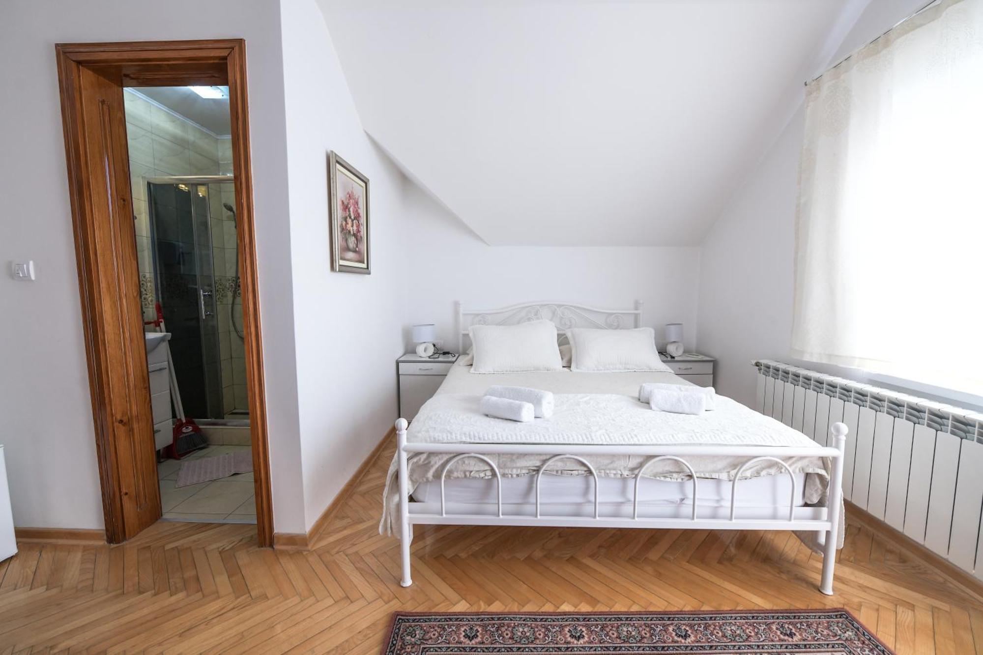 Suncani Breg Apartments Vrdnik Pokoj fotografie
